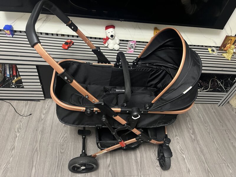 Carucior 2 in 1, 400 Ron negociabil,