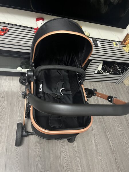 Carucior 2 in 1, 400 Ron negociabil,