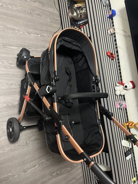 Carucior 2 in 1, 400 Ron negociabil,